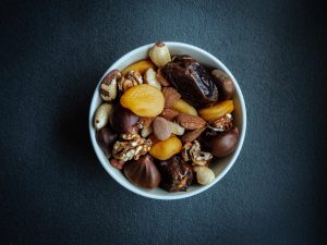 Gesunde Snacks fürs Handgepäck