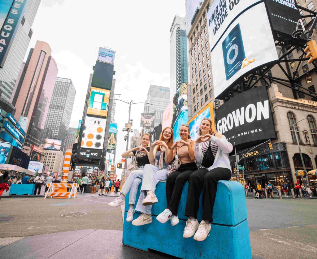 Au pairs am Times Square in NYC