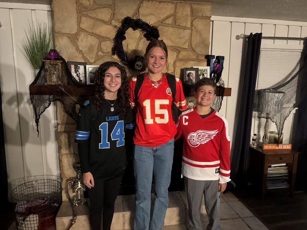 Emmi mit ihren Gastgeschwistern