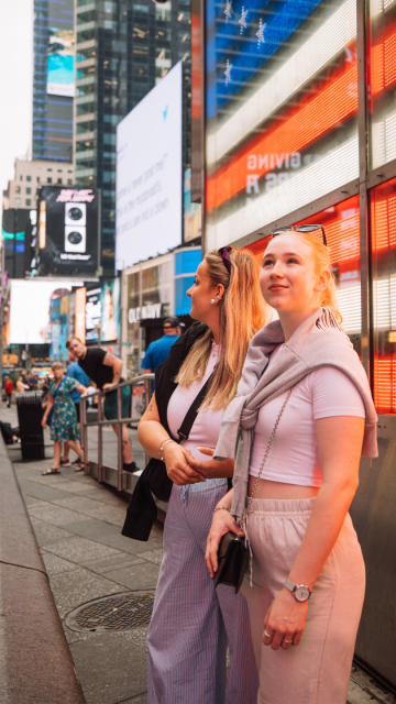 Au pairs am Times Square