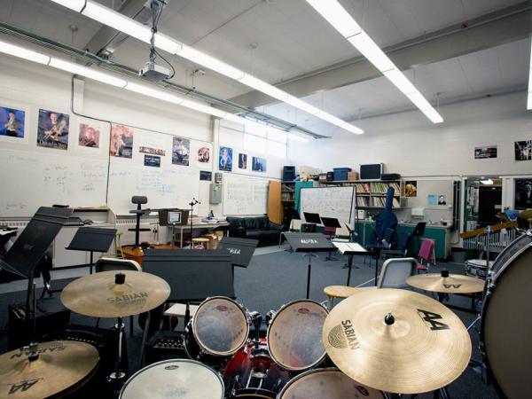 Alpha Secondary School Musikraum