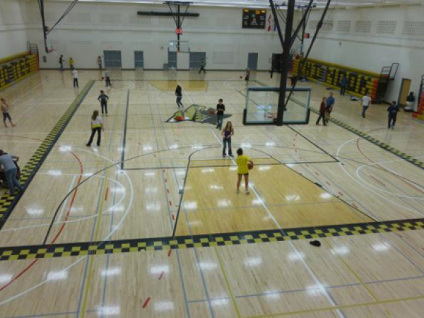 Chinook High School Gebäude