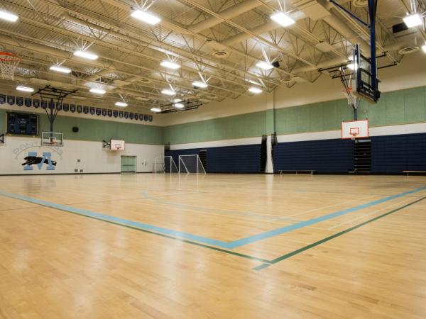 Moscrop Secondary School Sporthalle