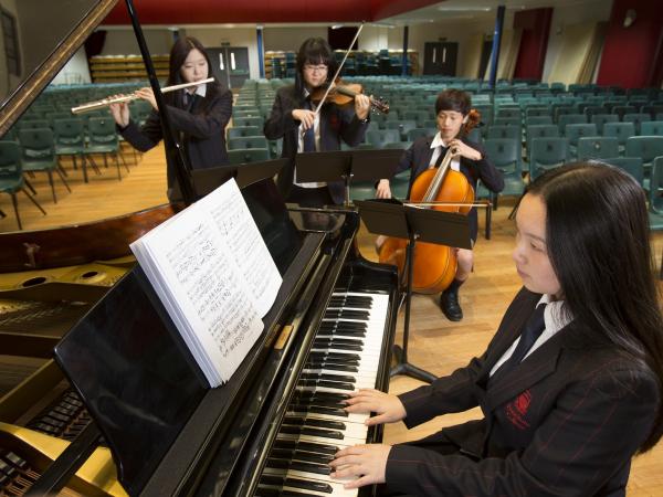 Rangitoto College Fashion