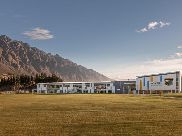 Wakatipu High School Kayaking