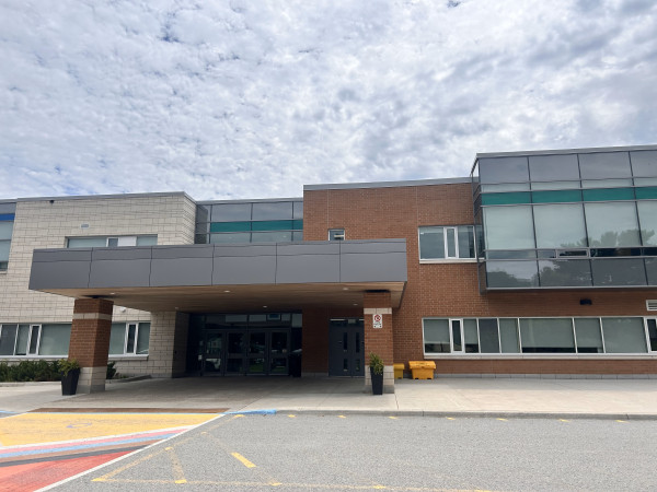 Georgian Bay District Secondary School Eingang