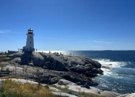 Leuchtturm an der Küste Kanadas