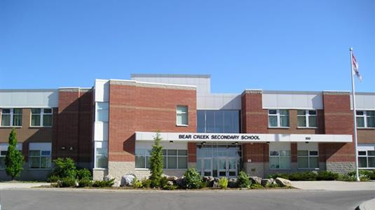 Bear Creek Secondary School Gebäude